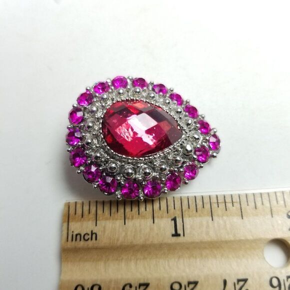 Vintage Hot Pink Rhinestone Drop Shape Brooch, Silver Tone Setting, Estate - Picture 3 of 6